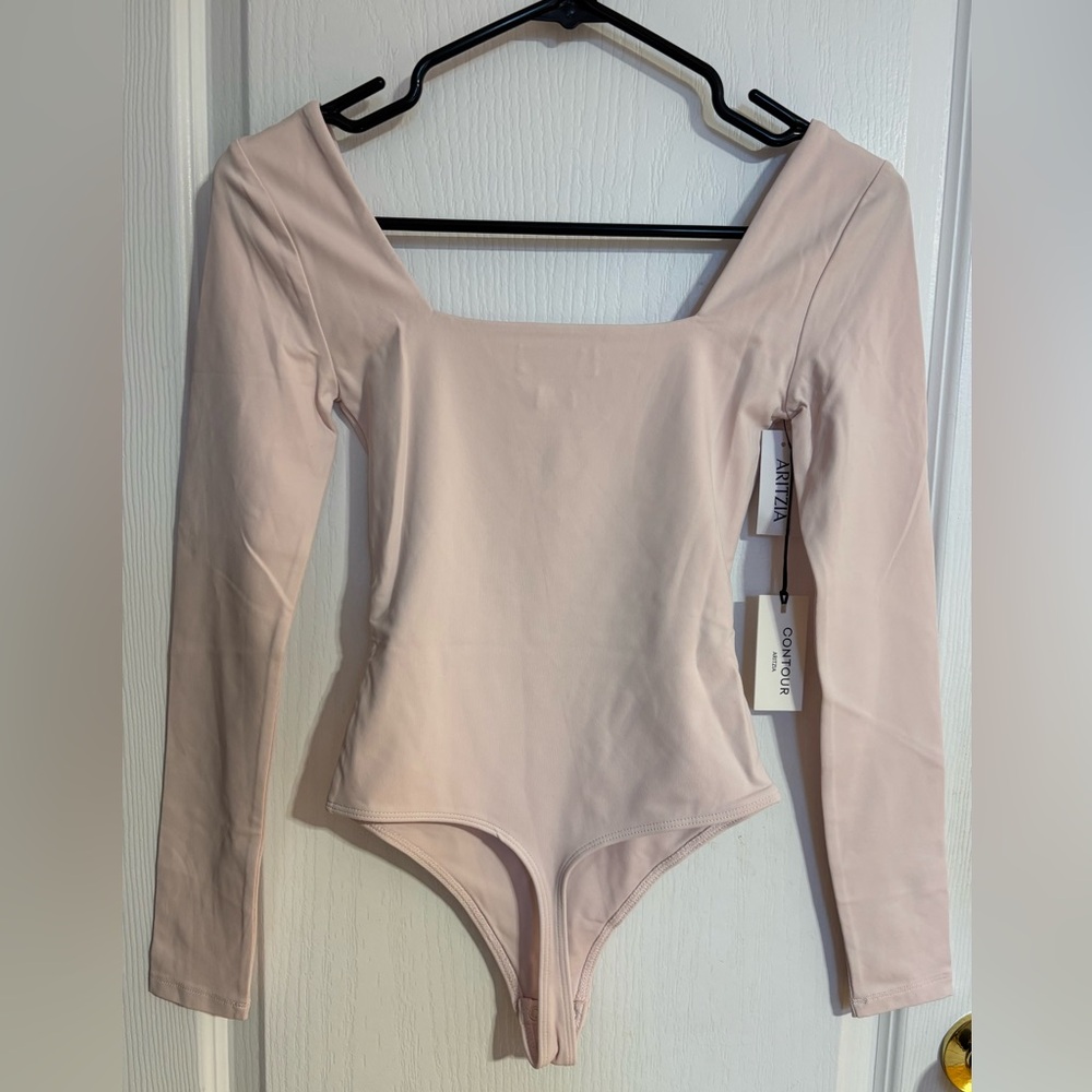 NWT Aritzia Contour Square Neckline Bodycon Long Sleeve Bodysuit in Shy Pink XS - Picture 7 of 10